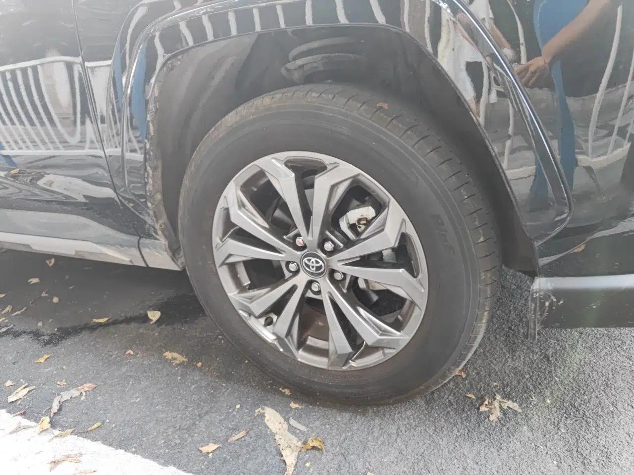 Toyota RAV4 2024 2.0L CVT Two-Wheel Drive Fashion Plus Edition — миниатюра 8