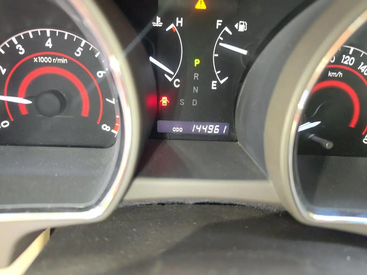 Toyota Highlander 2012 2.7L Two-Wheel Drive 7-Seater Luxury Edition — миниатюра 12