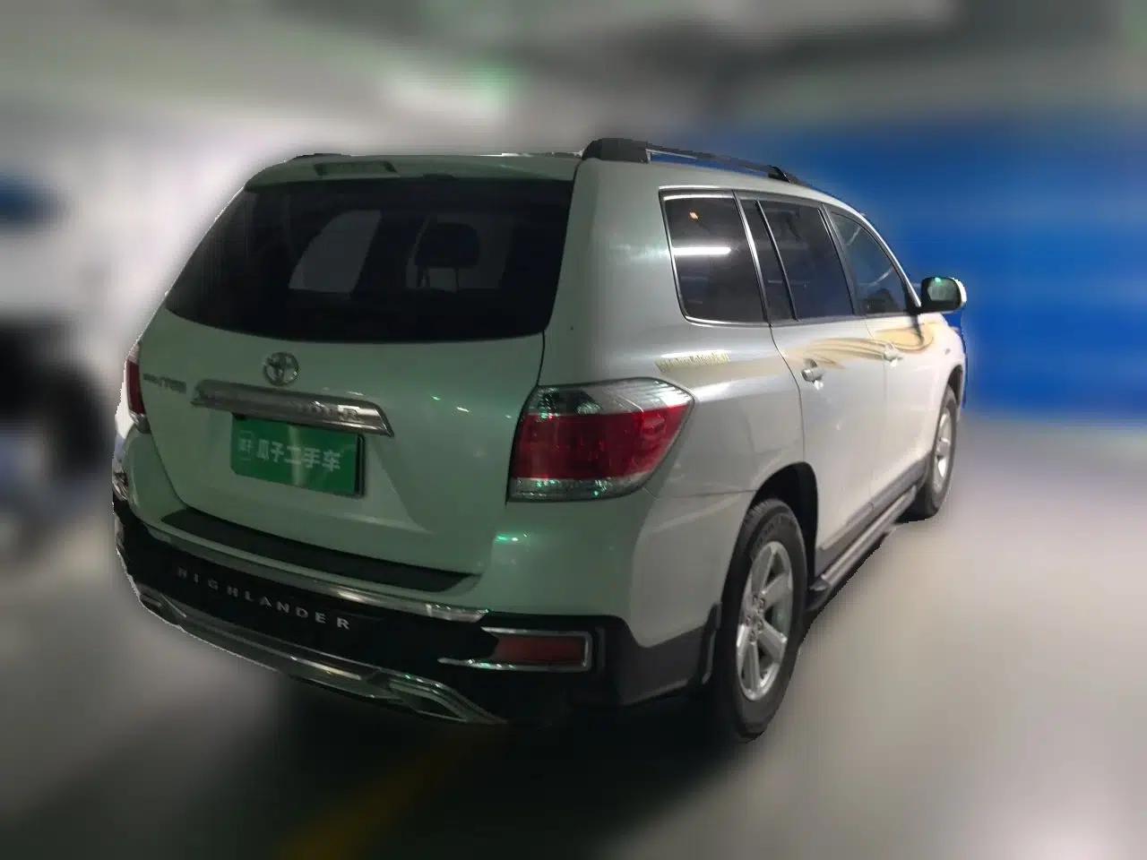 Toyota Highlander 2012 2.7L 2WD 5-Seater Elite Edition — миниатюра 6