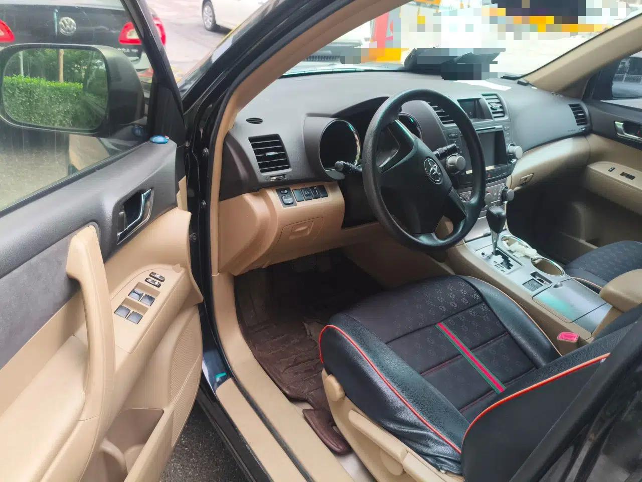 Toyota Highlander 2011 2.7L Two-Wheel Drive 5-Seater Elite Edition — миниатюра 16