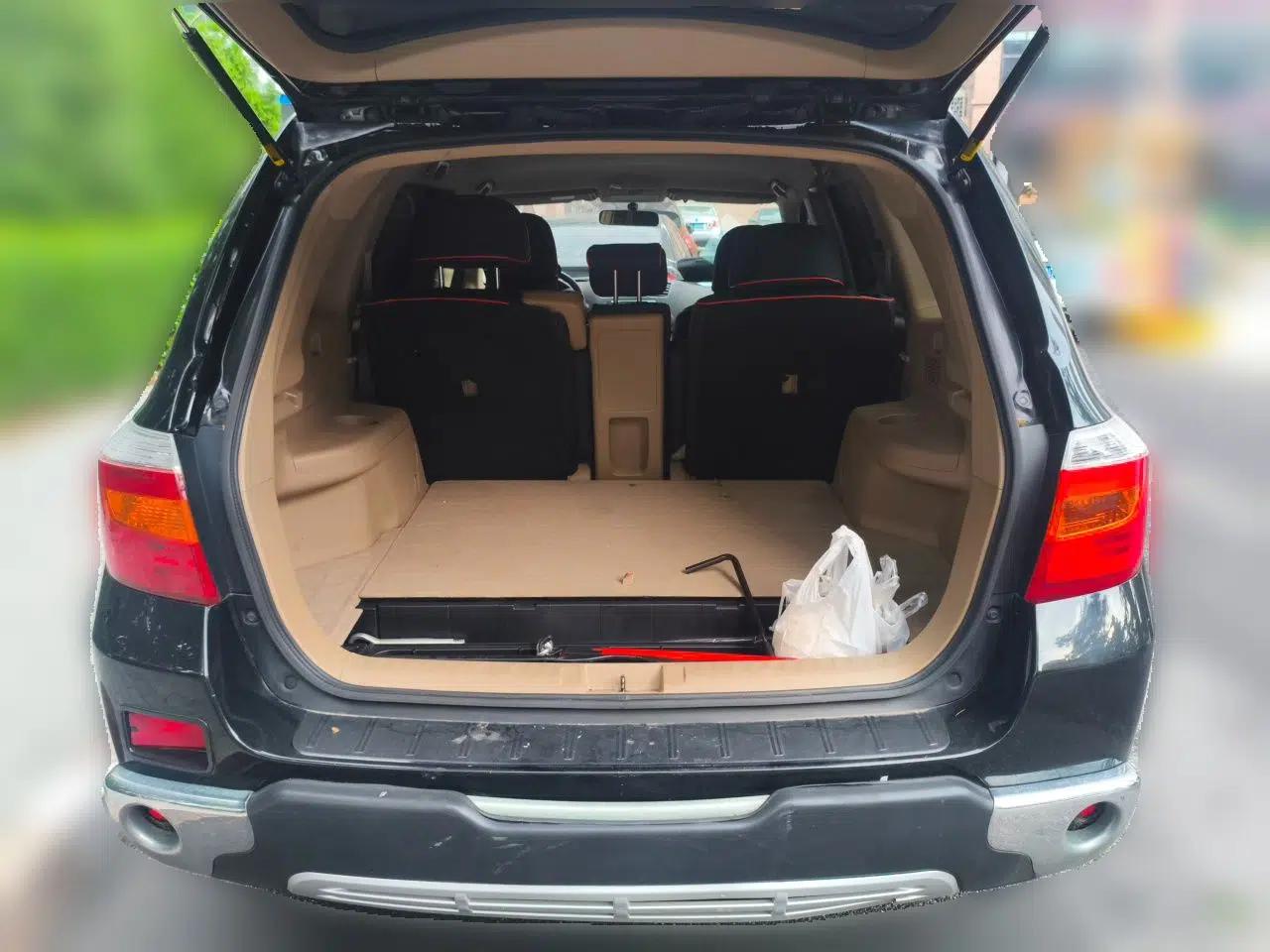 Toyota Highlander 2011 2.7L Two-Wheel Drive 5-Seater Elite Edition — миниатюра 19
