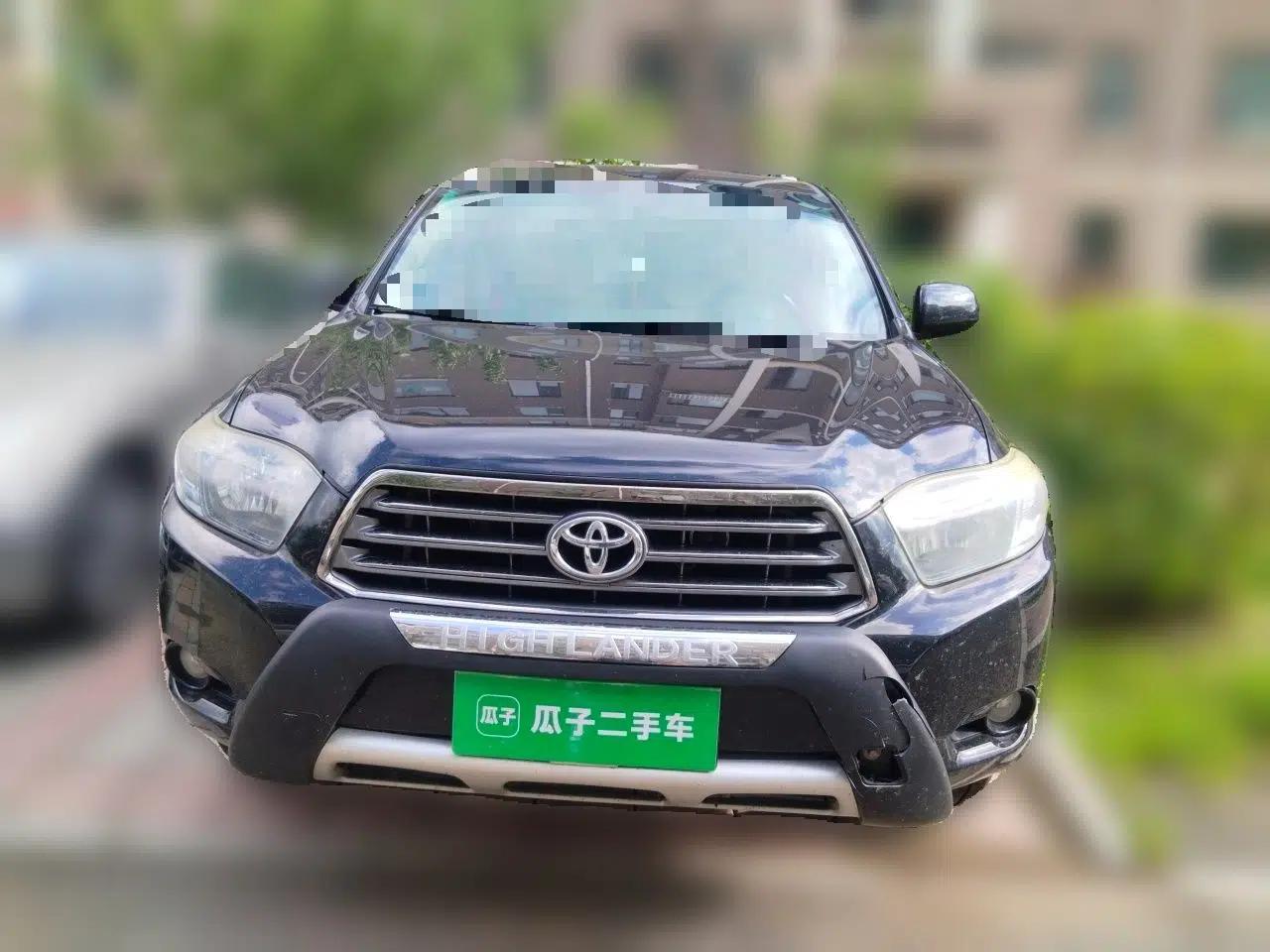 Toyota Highlander 2009 2.7L Two-Wheel Drive 7-Seater Luxury Edition — миниатюра 2