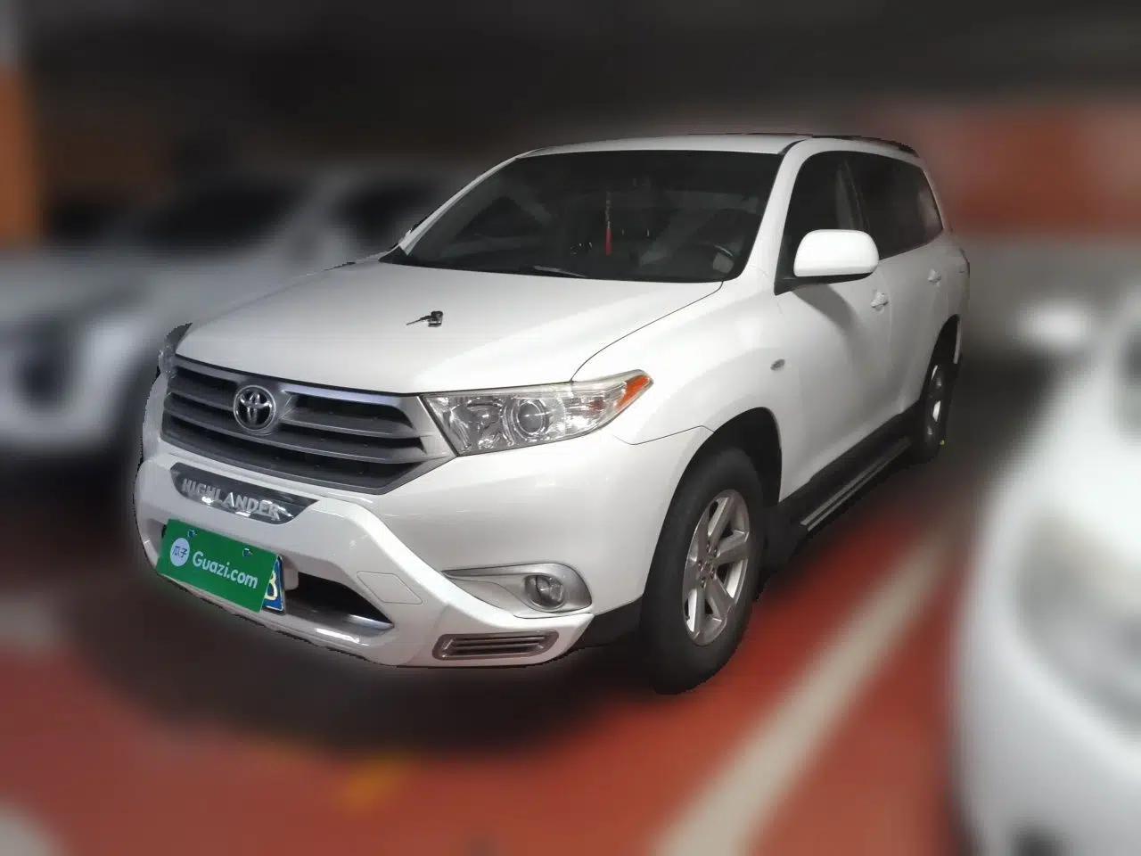 Toyota Highlander 2012 2.7L 2WD 5-Seater Elite Edition — миниатюра 1