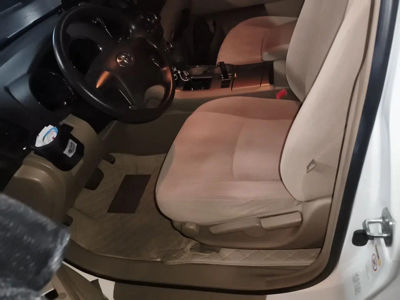 Toyota Highlander 2012 2.7L 2WD 5-Seater Elite Edition — миниатюра 15