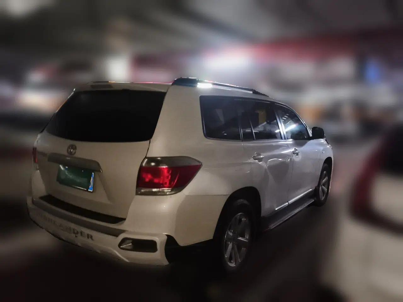 Toyota Highlander 2012 2.7L 2WD 5-Seater Elite Edition — миниатюра 6