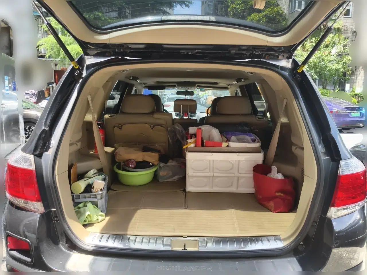 Toyota Highlander 2013 2.7L 2WD 7-Seater Explorer Edition — миниатюра 19