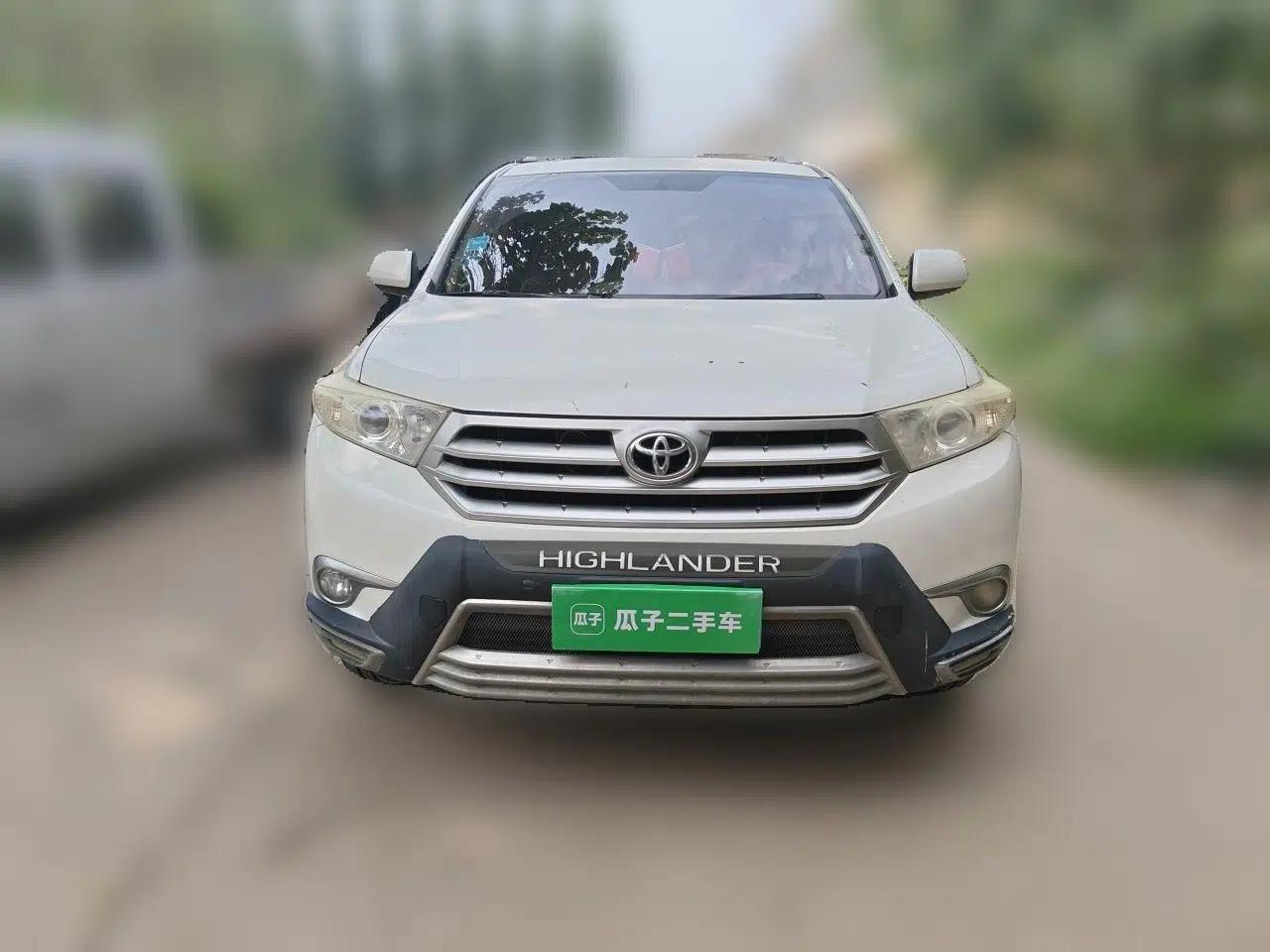 Toyota Highlander 2012 2.7L 2WD 5-Seater Elite Edition — миниатюра 2