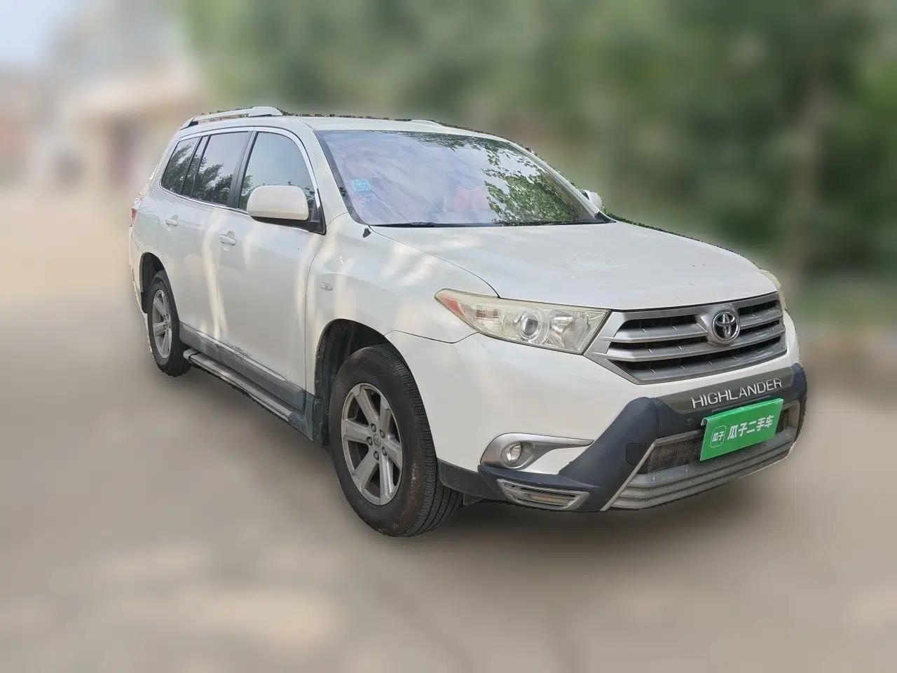 Toyota Highlander 2012 2.7L 2WD 5-Seater Elite Edition — миниатюра 3