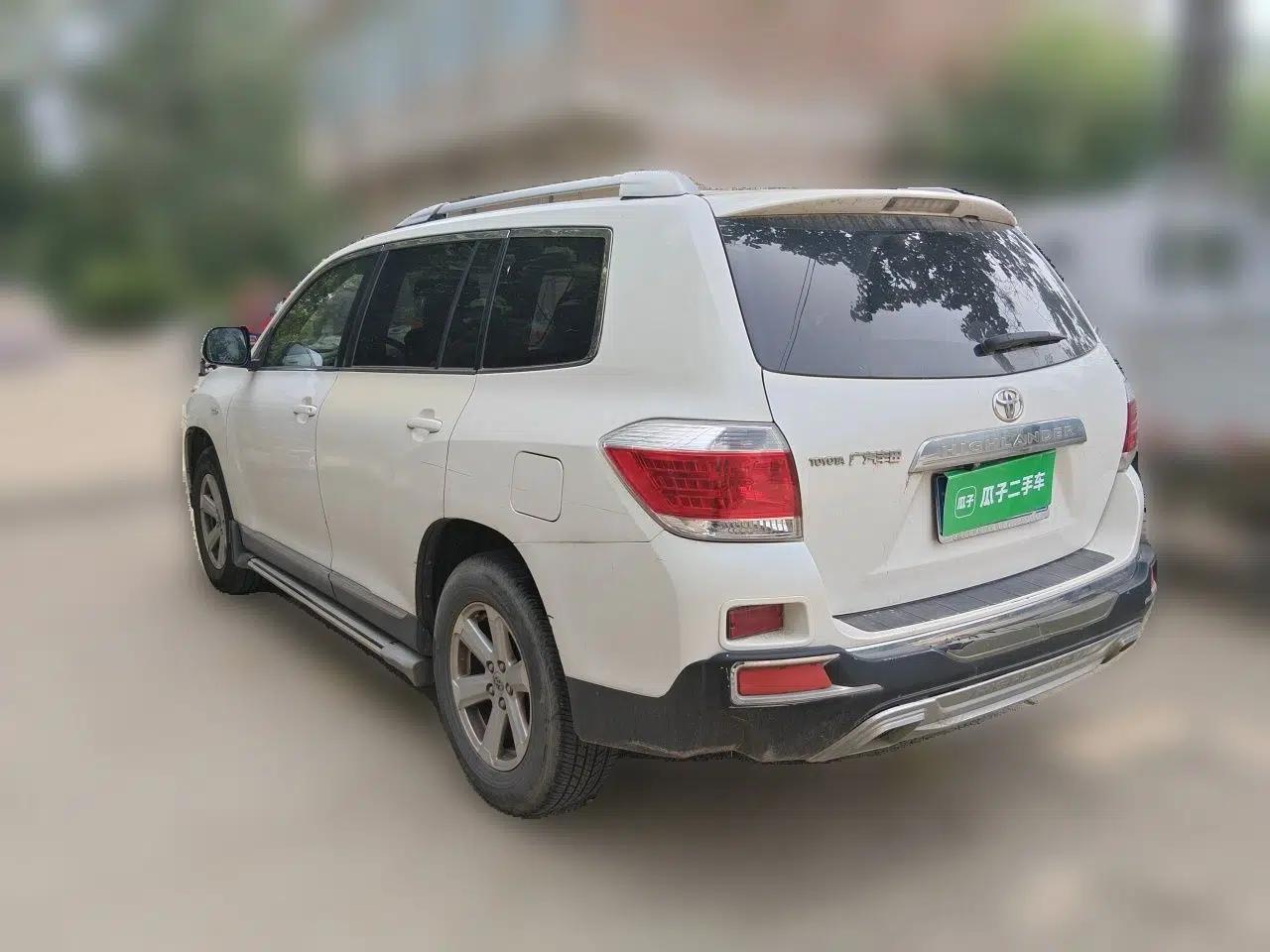 Toyota Highlander 2012 2.7L 2WD 5-Seater Elite Edition — миниатюра 4