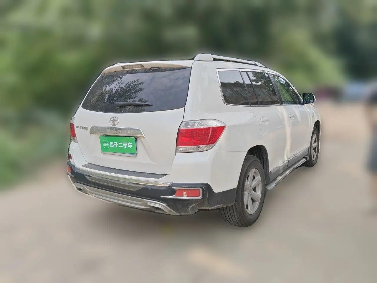 Toyota Highlander 2012 2.7L 2WD 5-Seater Elite Edition — миниатюра 6