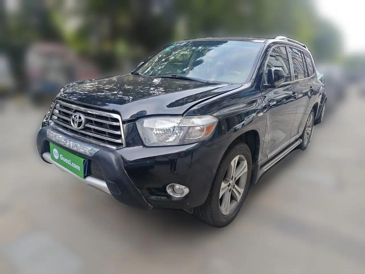 Toyota Highlander 2009 2.7L Two-Wheel Drive 7-Seater Luxury Edition — миниатюра 1