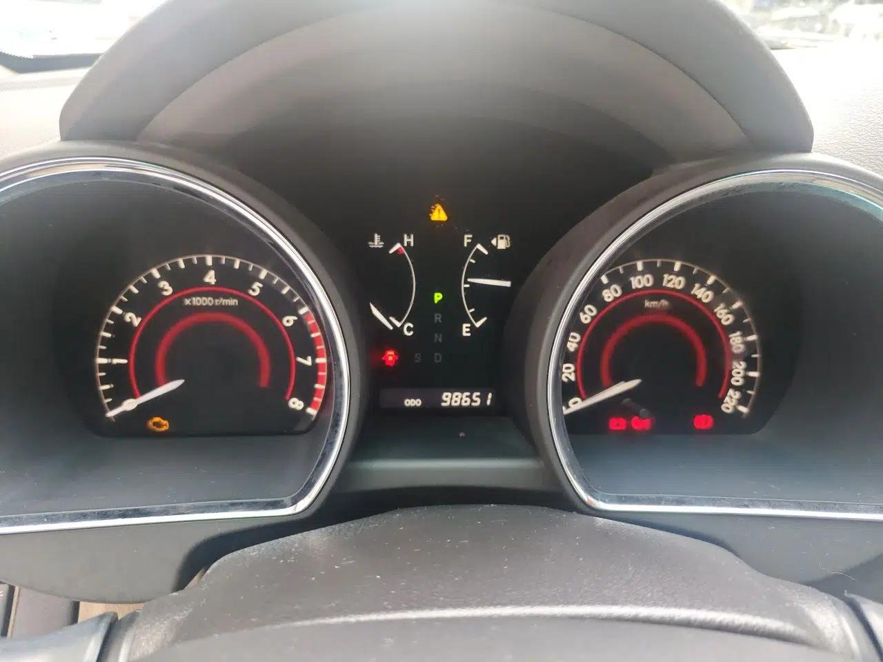 Toyota Highlander 2009 2.7L Two-Wheel Drive 7-Seater Luxury Edition — миниатюра 11