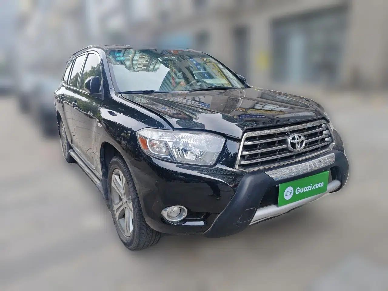 Toyota Highlander 2009 2.7L Two-Wheel Drive 7-Seater Luxury Edition — миниатюра 3