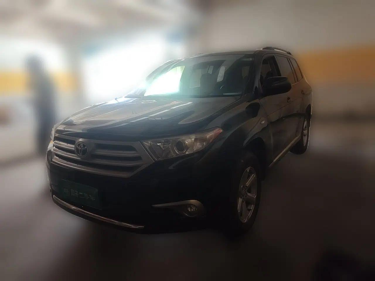 Toyota Highlander 2012 2.7L 2WD 5-Seater Elite Edition — миниатюра 1
