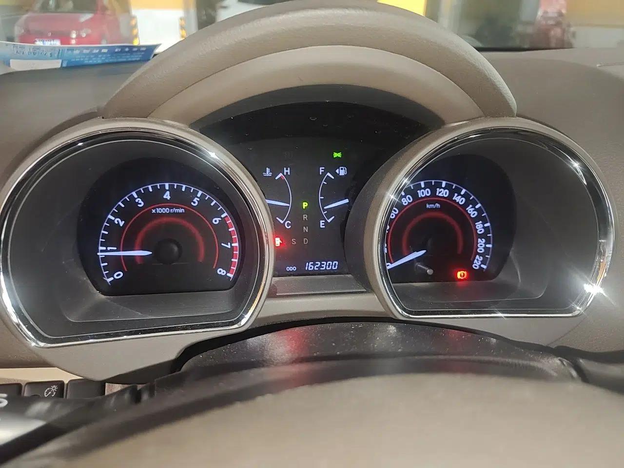 Toyota Highlander 2012 2.7L 2WD 5-Seater Elite Edition — миниатюра 12