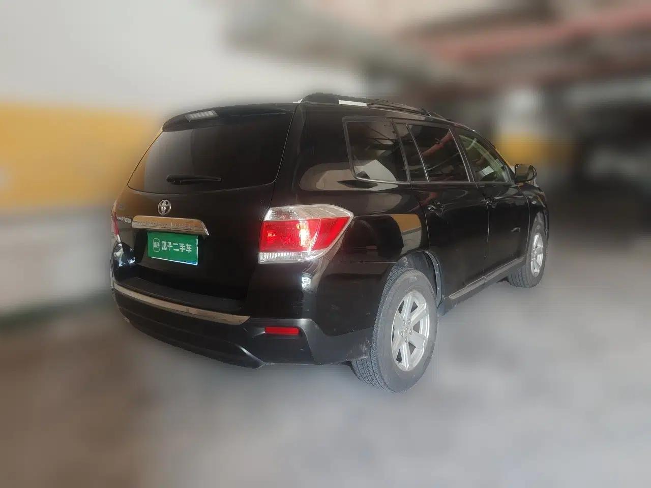 Toyota Highlander 2012 2.7L 2WD 5-Seater Elite Edition — миниатюра 6