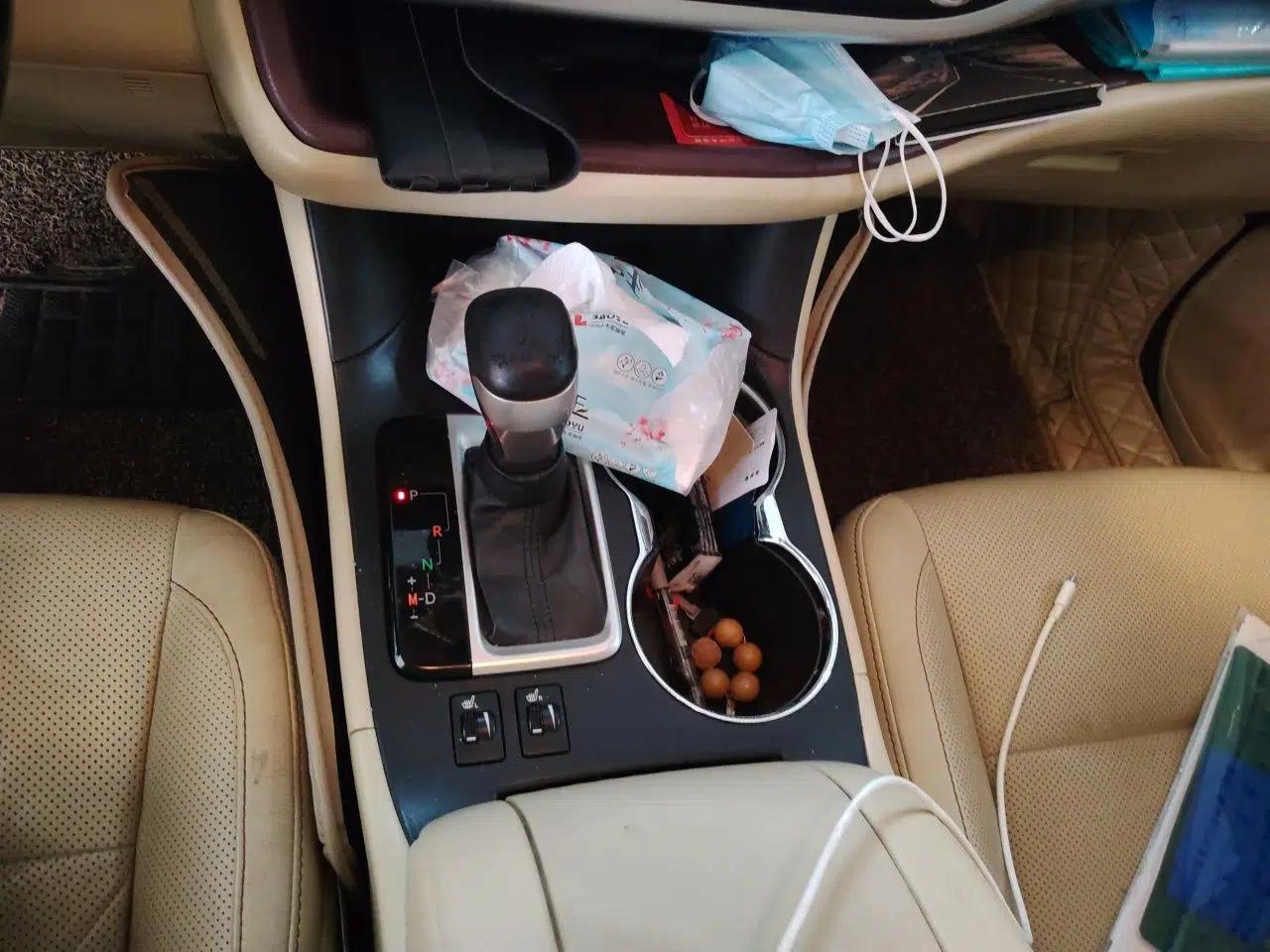 Toyota Highlander 2015 2.0T Two-Wheel Drive Luxury Edition 7 Seats — миниатюра 14