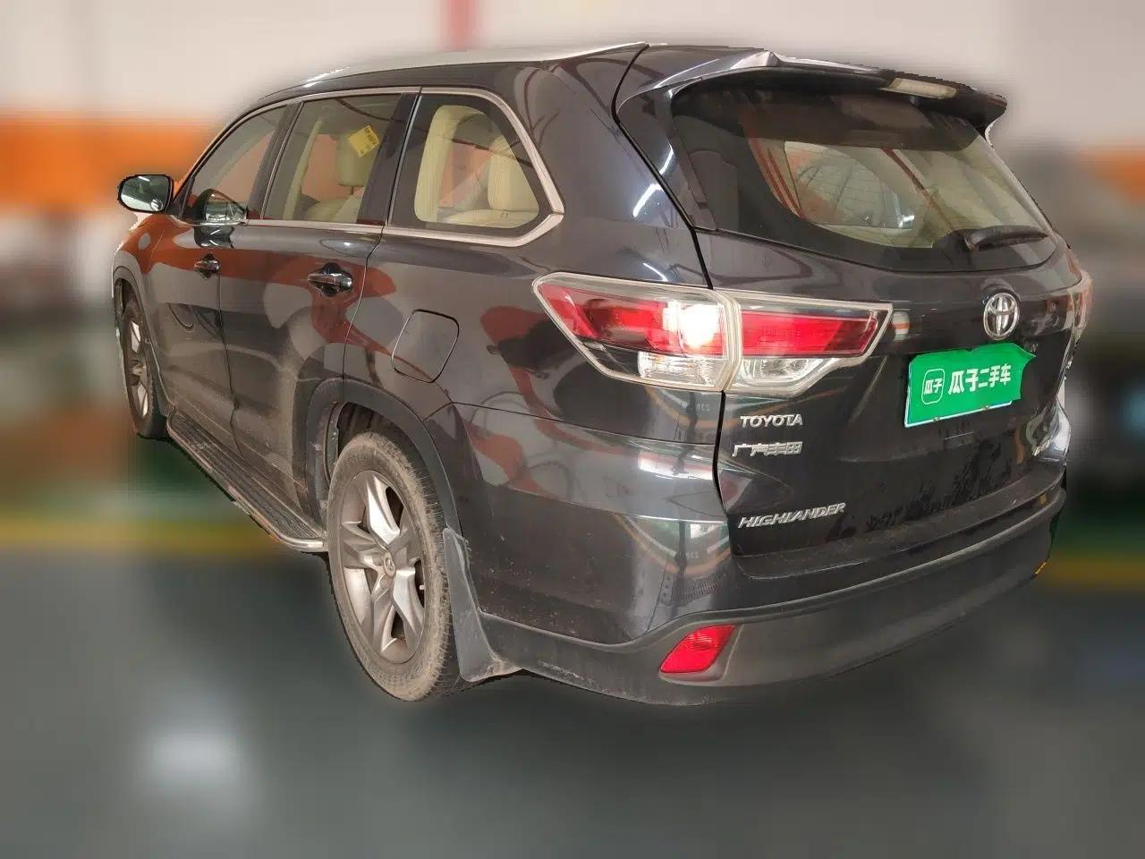 Toyota Highlander 2015 2.0T Two-Wheel Drive Luxury Edition 7 Seats — миниатюра 4