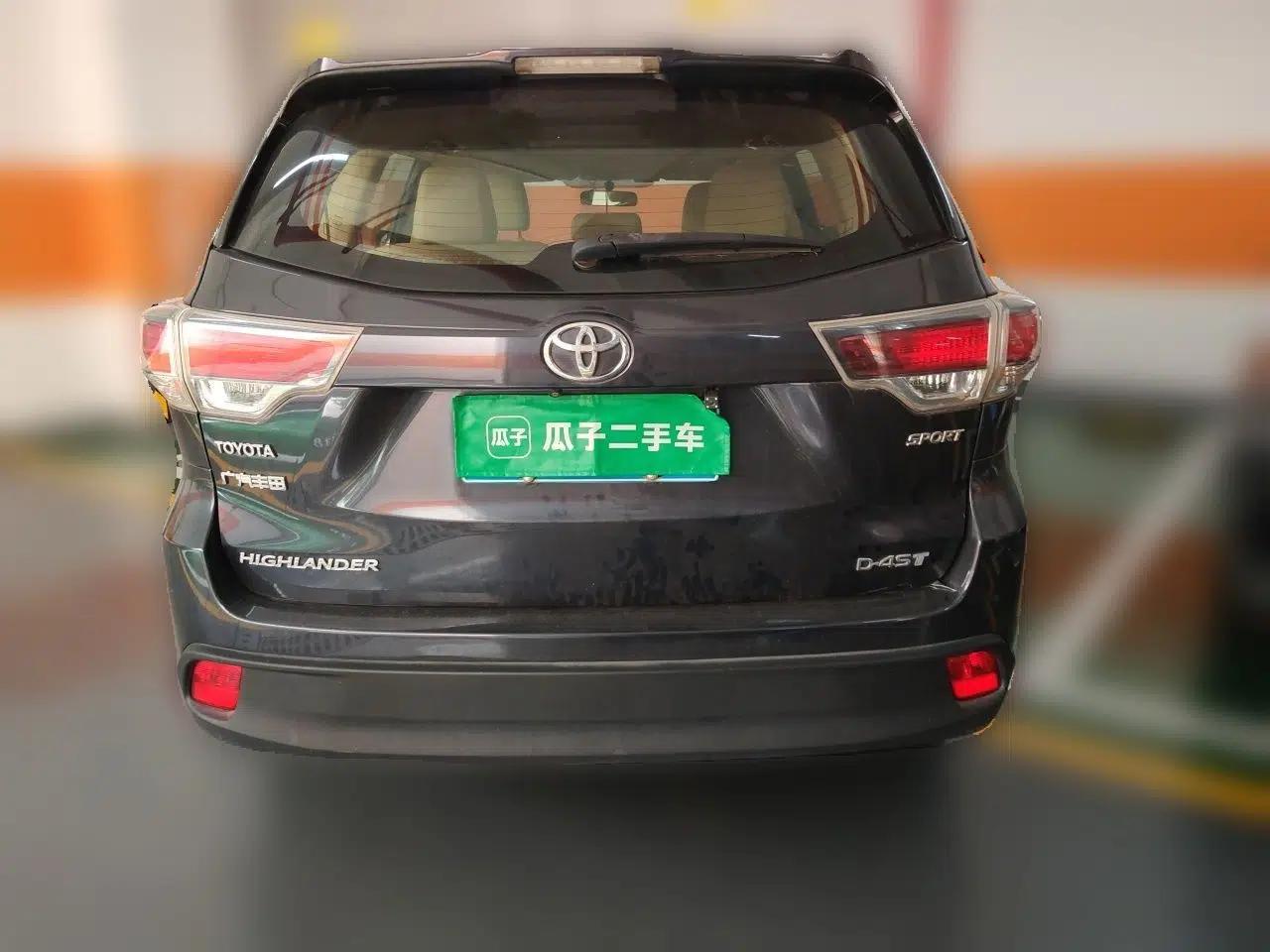 Toyota Highlander 2015 2.0T Two-Wheel Drive Luxury Edition 7 Seats — миниатюра 5