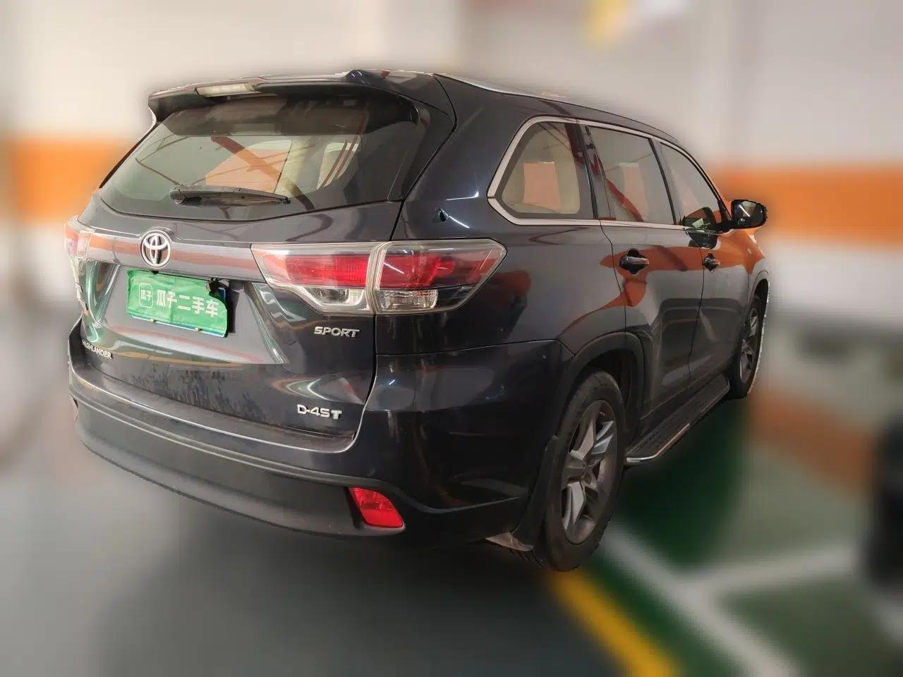 Toyota Highlander 2015 2.0T Two-Wheel Drive Luxury Edition 7 Seats — миниатюра 6