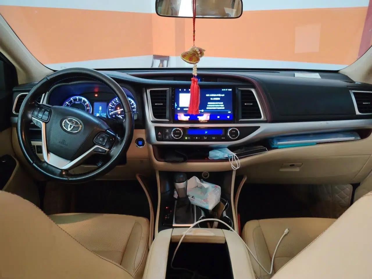 Toyota Highlander 2015 2.0T Two-Wheel Drive Luxury Edition 7 Seats — миниатюра 9
