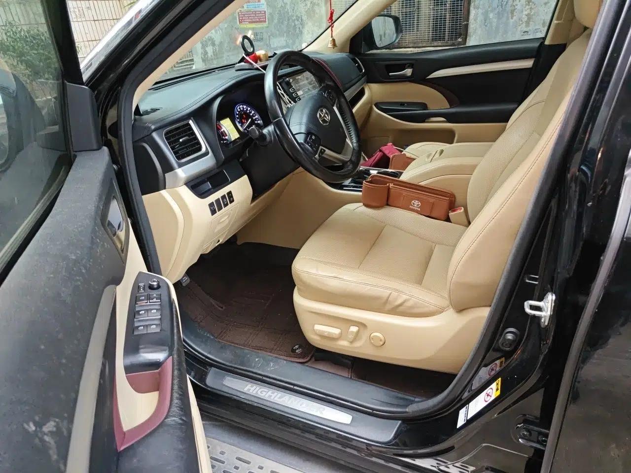 Toyota Highlander 2015 2.0T Four-Wheel Drive Luxury Edition 7-Seater — миниатюра 16