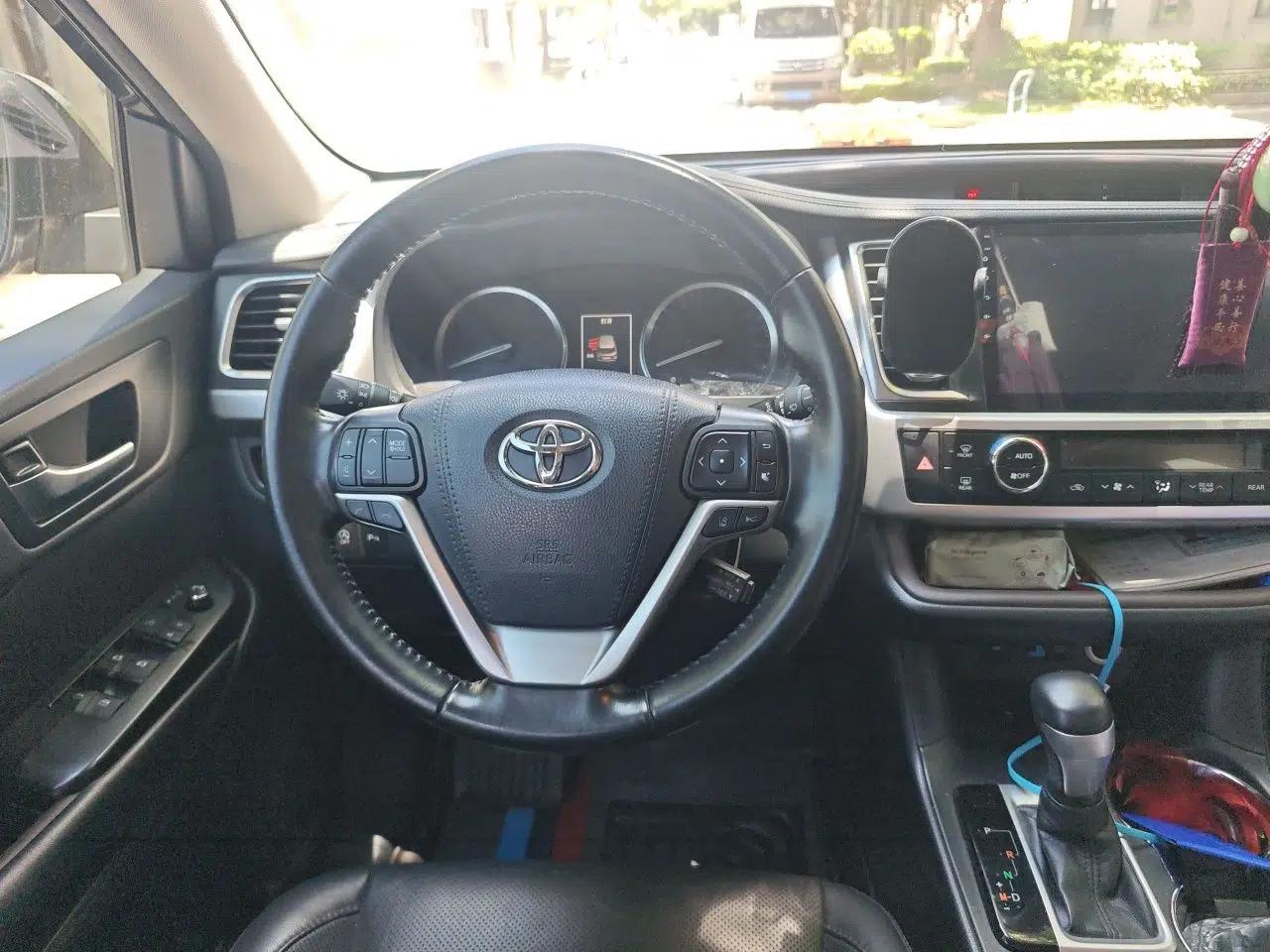 Toyota Highlander 2018 2.0T Four-Wheel Drive Luxury Edition 7 Seats China V Emission Standard — миниатюра 10