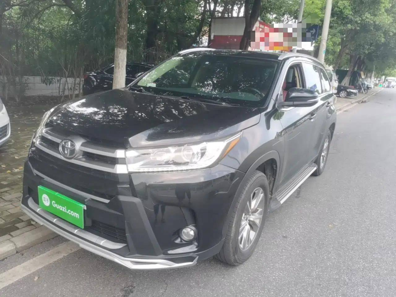 Toyota Highlander 2018 2.0T Two-Wheel Drive Elite Edition 7 Seats China VI Standard — миниатюра 1