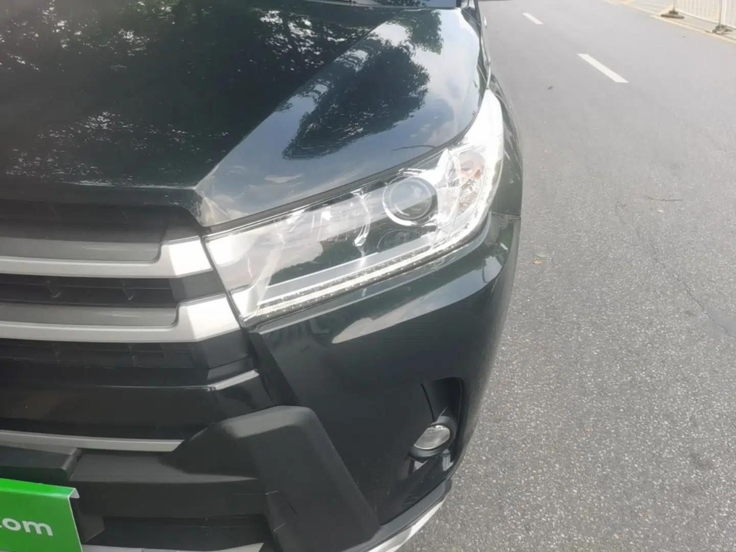 Toyota Highlander 2018 2.0T Two-Wheel Drive Elite Edition 7 Seats China VI Standard — миниатюра 8