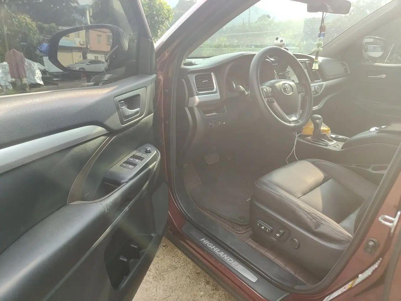 Toyota Highlander 2015 2.0T Four-Wheel Drive Luxury Edition 7-Seater — миниатюра 16