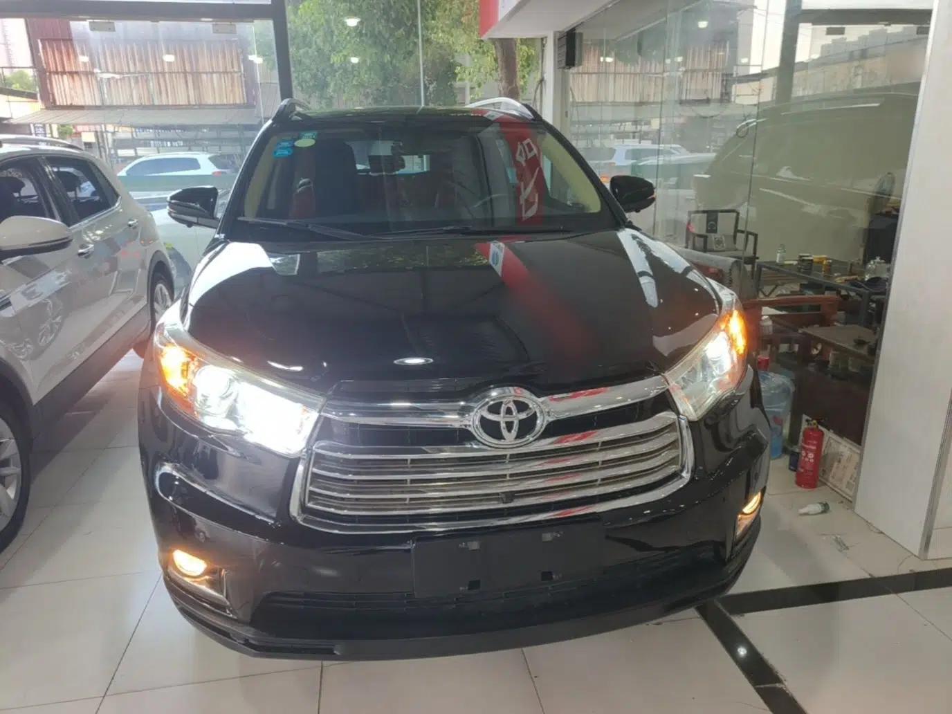 Toyota Highlander 2017 2.0T Two-Wheel Drive Elite Edition 5 Seats — миниатюра 2