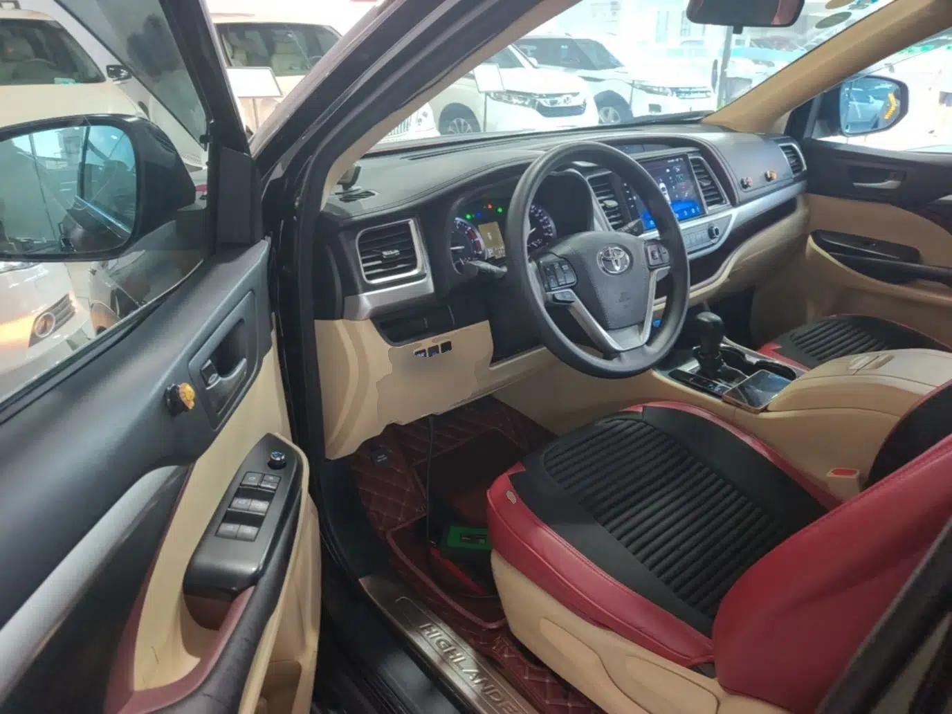 Toyota Highlander 2017 2.0T Two-Wheel Drive Elite Edition 5 Seats — миниатюра 18