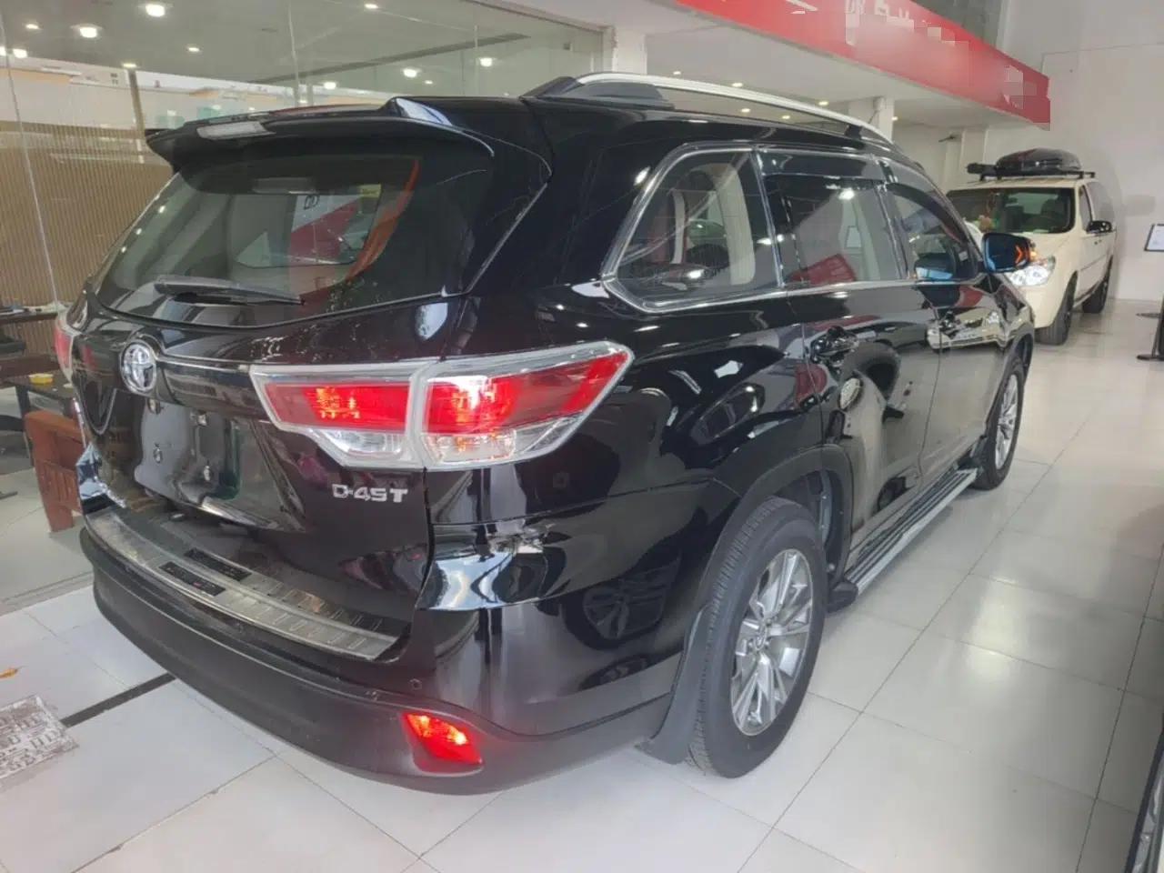 Toyota Highlander 2017 2.0T Two-Wheel Drive Elite Edition 5 Seats — миниатюра 6