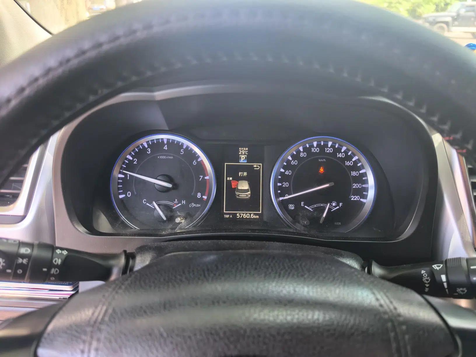 Toyota Highlander 2015 2.0T Four-Wheel Drive Luxury Edition 7-Seater — миниатюра 11