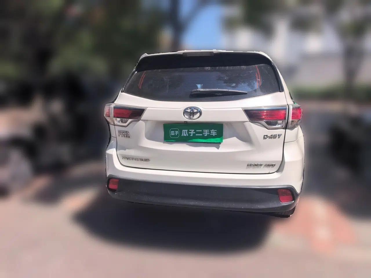 Toyota Highlander 2015 2.0T Four-Wheel Drive Luxury Edition 7-Seater — миниатюра 5