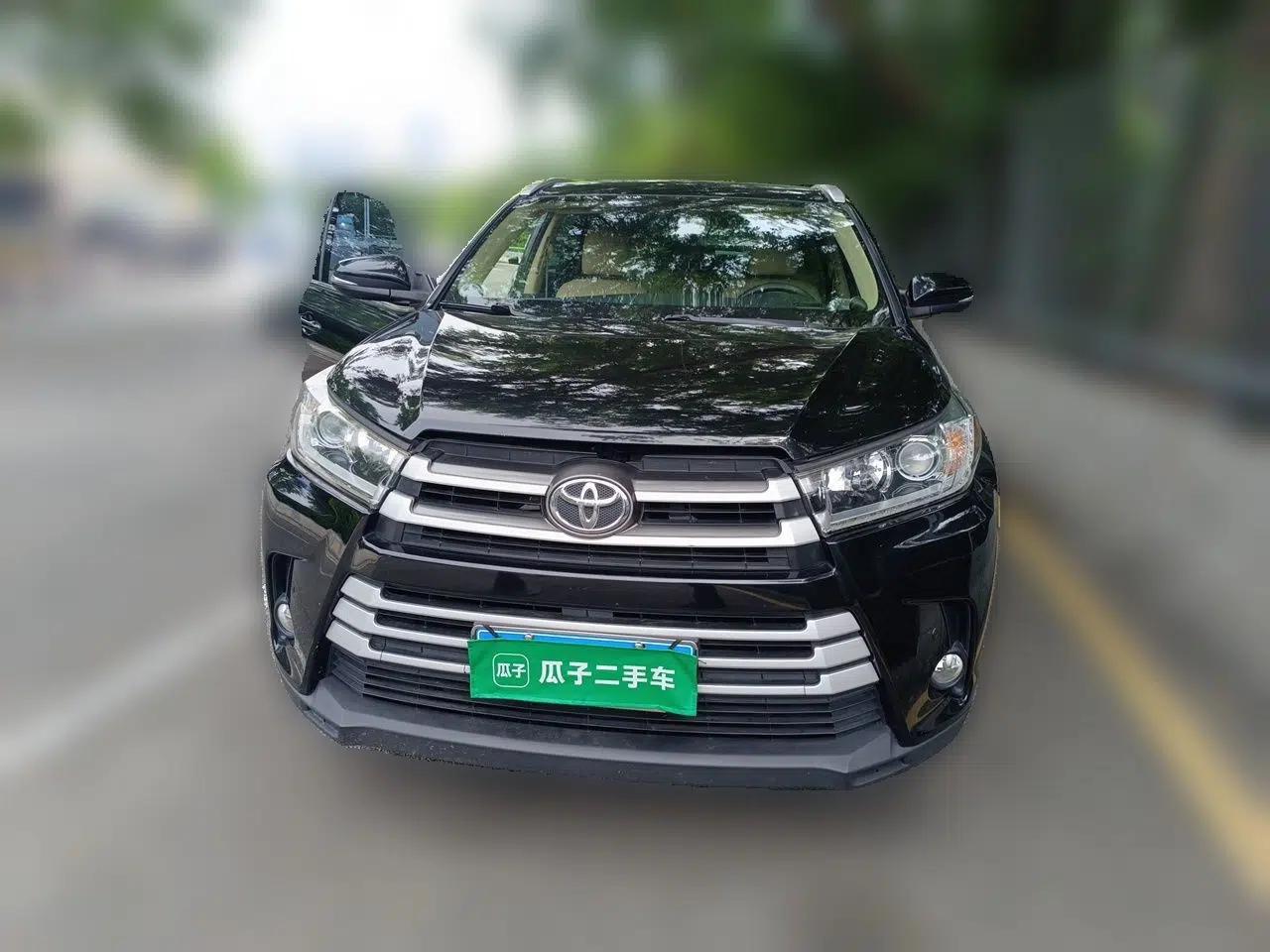 Toyota Highlander 2018 2.0T Two-Wheel Drive Elite Edition 7 Seats Emission Standard China V — миниатюра 2