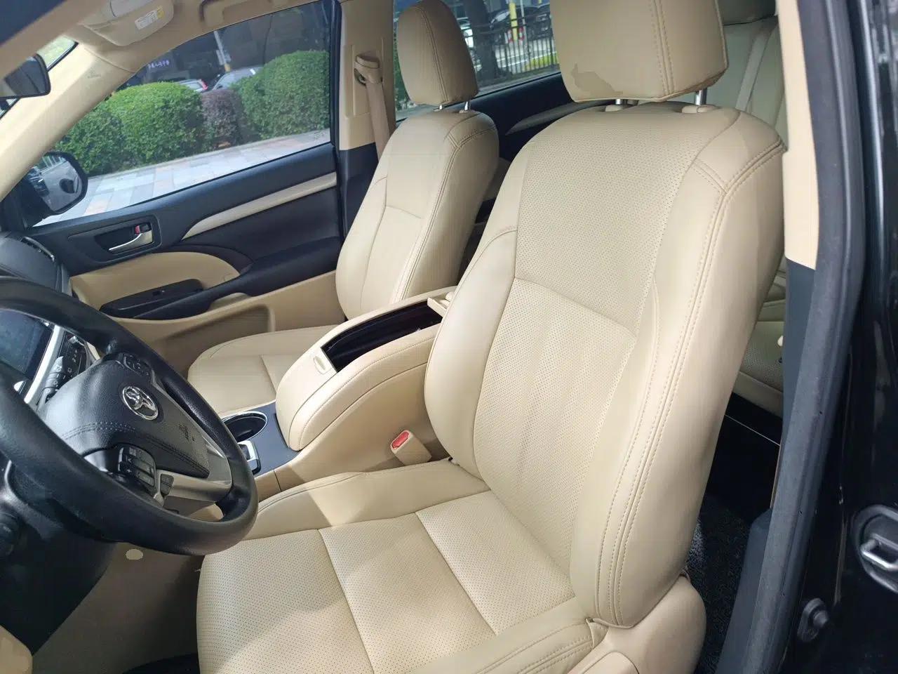 Toyota Highlander 2018 2.0T Two-Wheel Drive Elite Edition 7 Seats Emission Standard China V — миниатюра 15