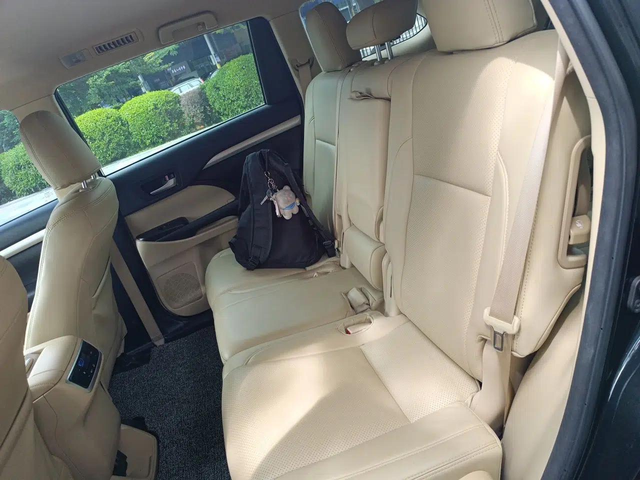 Toyota Highlander 2018 2.0T Two-Wheel Drive Elite Edition 7 Seats Emission Standard China V — миниатюра 17