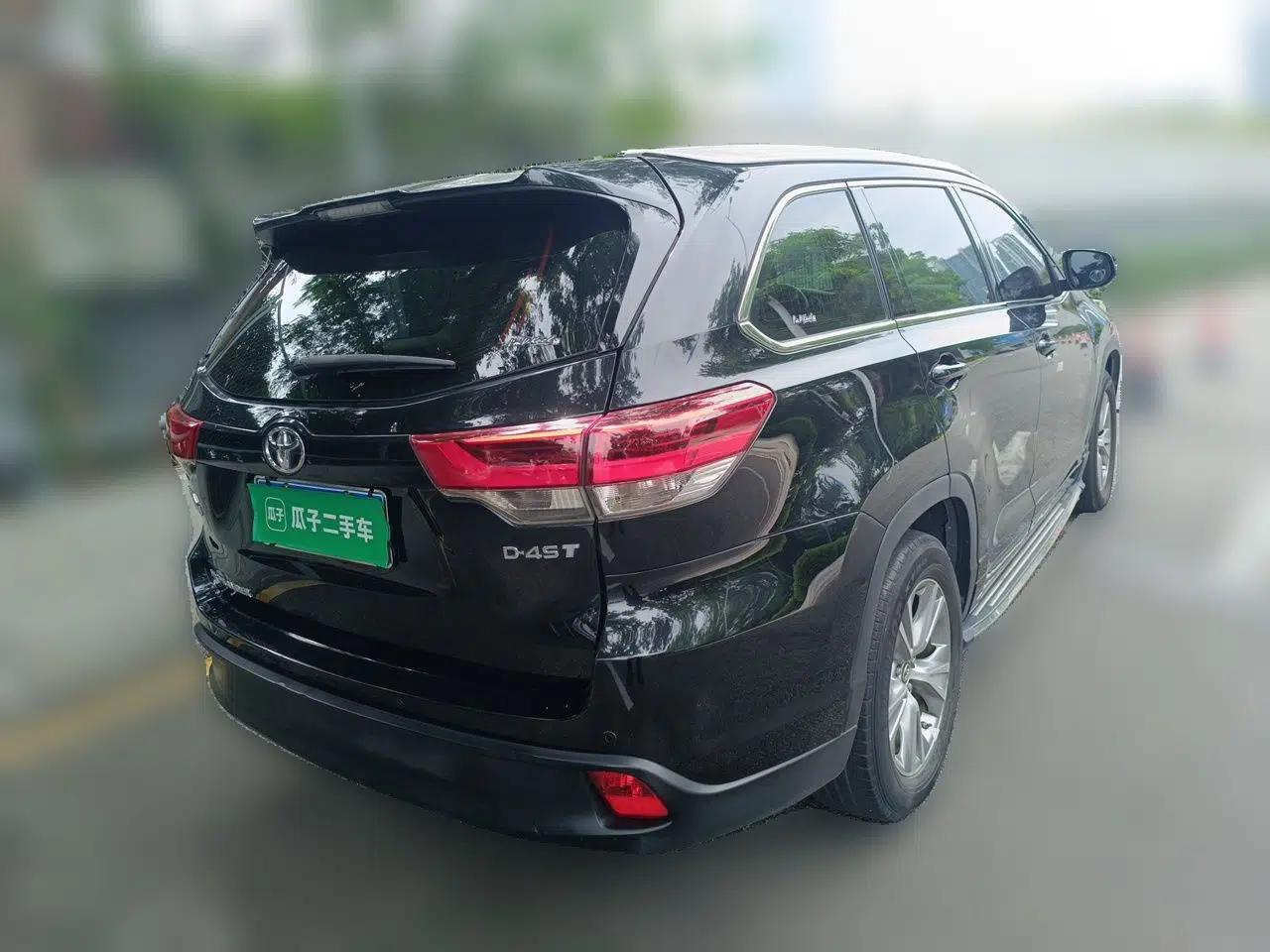 Toyota Highlander 2018 2.0T Two-Wheel Drive Elite Edition 7 Seats Emission Standard China V — миниатюра 6