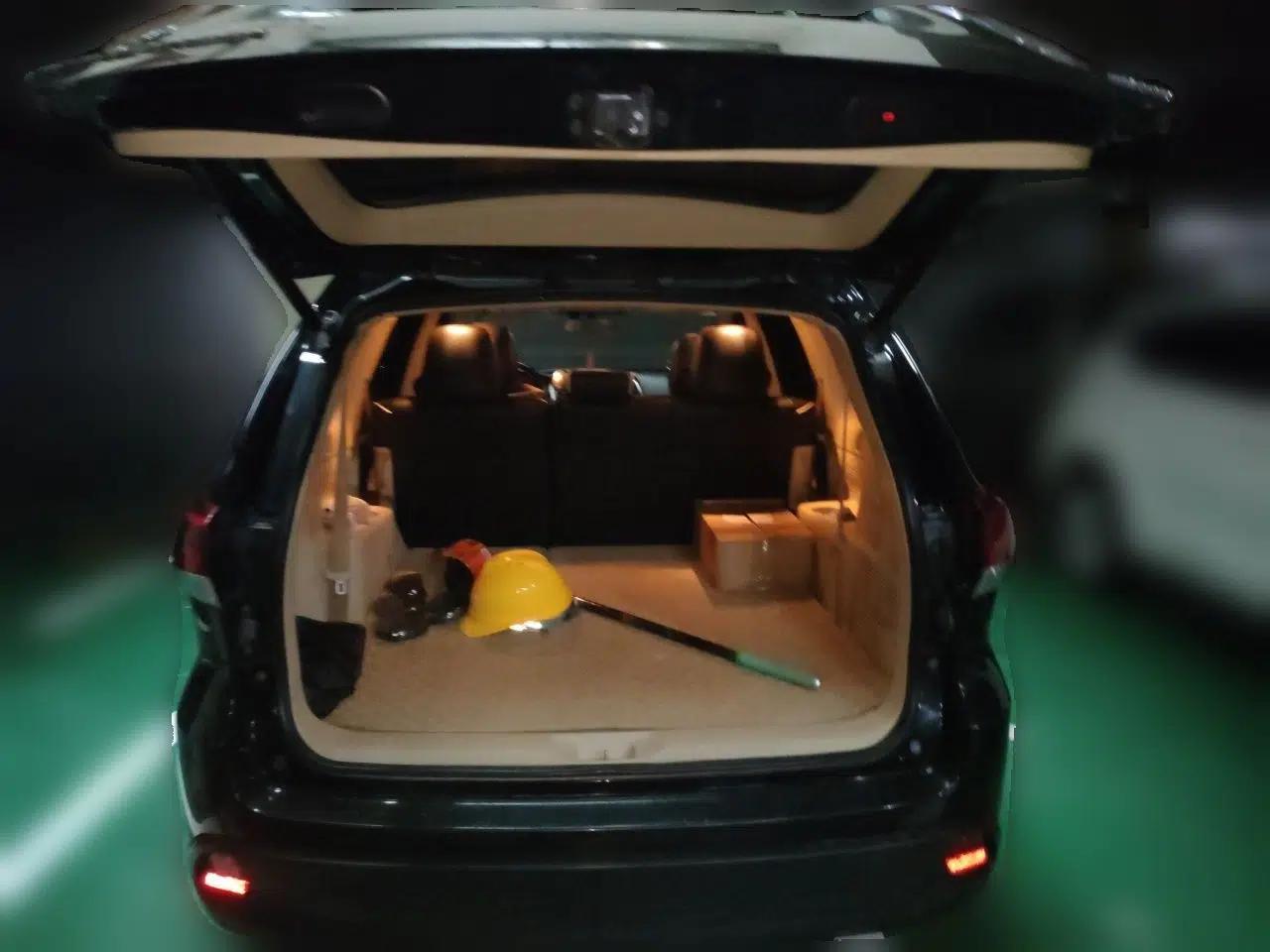 Toyota Highlander 2018 2.0T Four-Wheel Drive Elite Edition 7 Seats China VI Standard — миниатюра 19