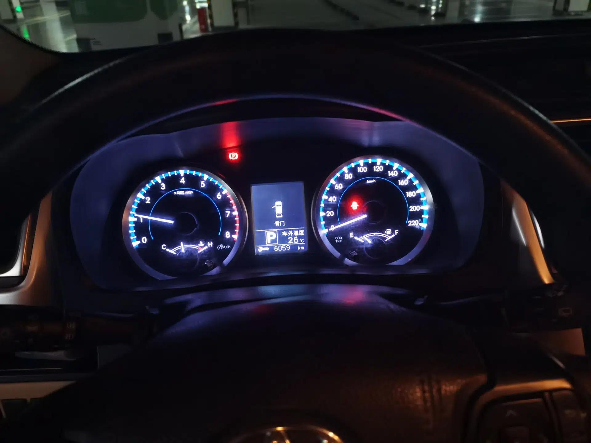 Toyota Highlander 2018 2.0T Four-Wheel Drive Elite Edition 7 Seats China V Standard — миниатюра 11