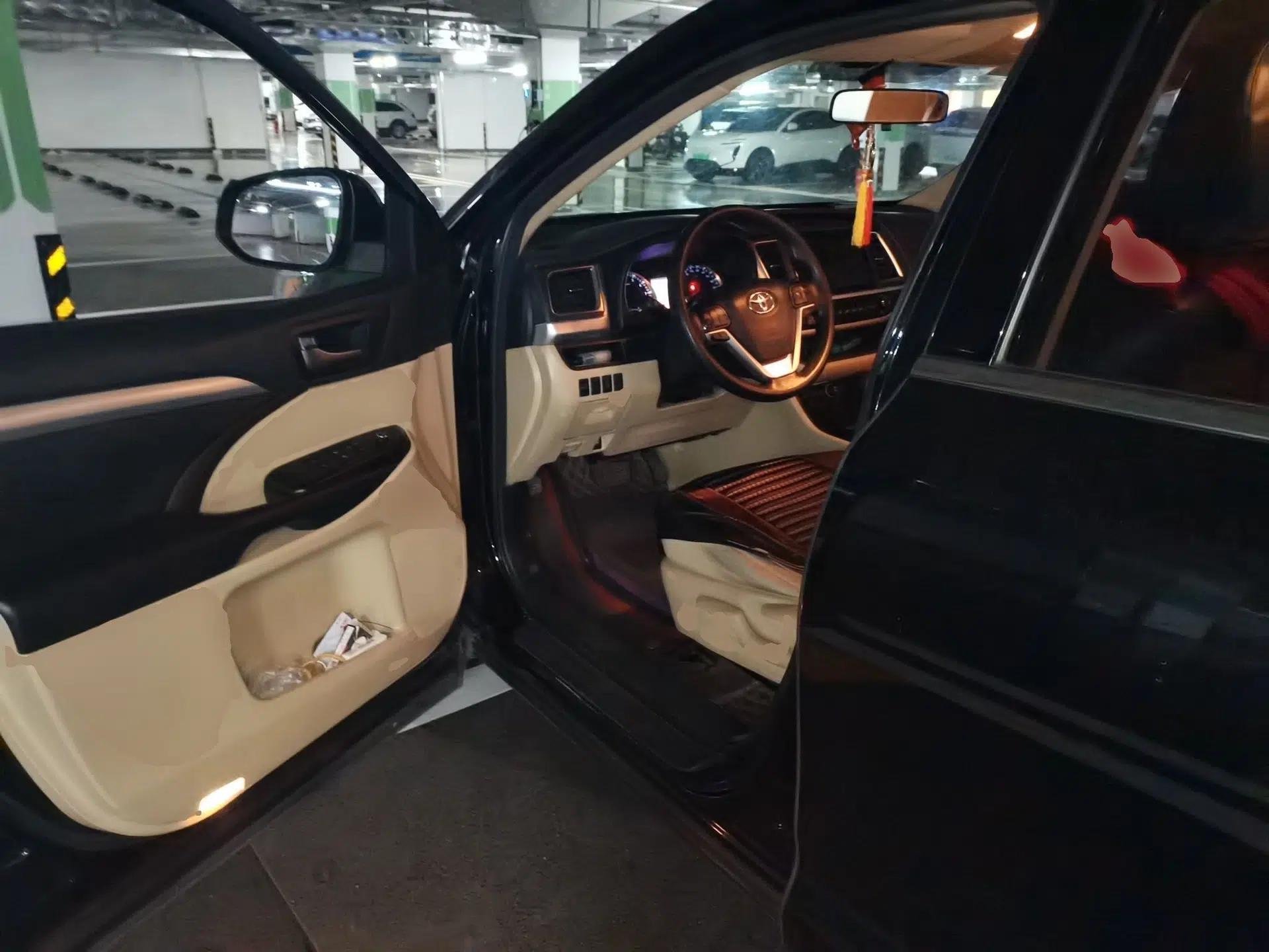 Toyota Highlander 2018 2.0T Four-Wheel Drive Elite Edition 7 Seats China V Standard — миниатюра 16