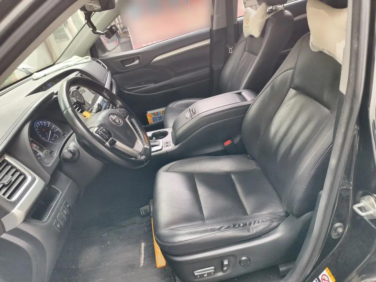 Toyota Highlander 2018 2.0T Four-Wheel Drive Luxury Edition 7 Seats China V Emission Standard — миниатюра 15