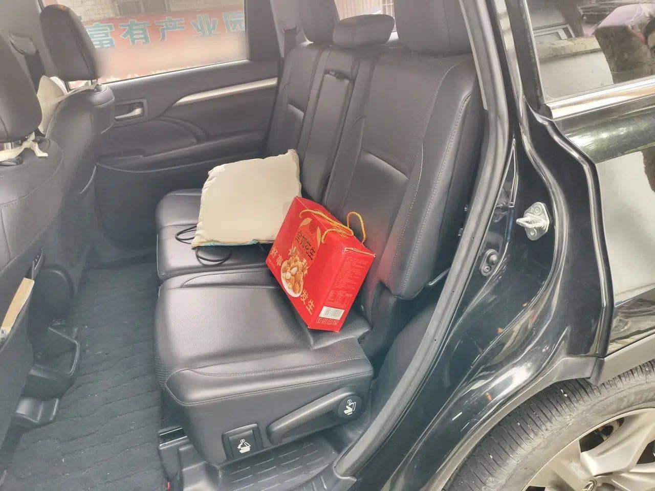 Toyota Highlander 2018 2.0T Four-Wheel Drive Luxury Edition 7 Seats China V Emission Standard — миниатюра 17