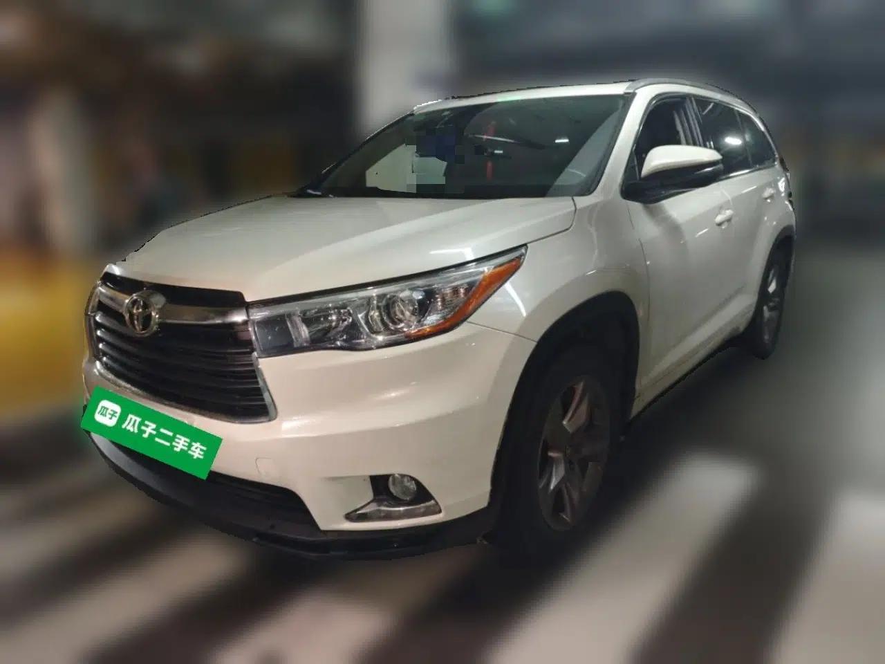 Toyota Highlander 2015 2.0T Two-Wheel Drive Luxury Edition 7 Seats — миниатюра 1