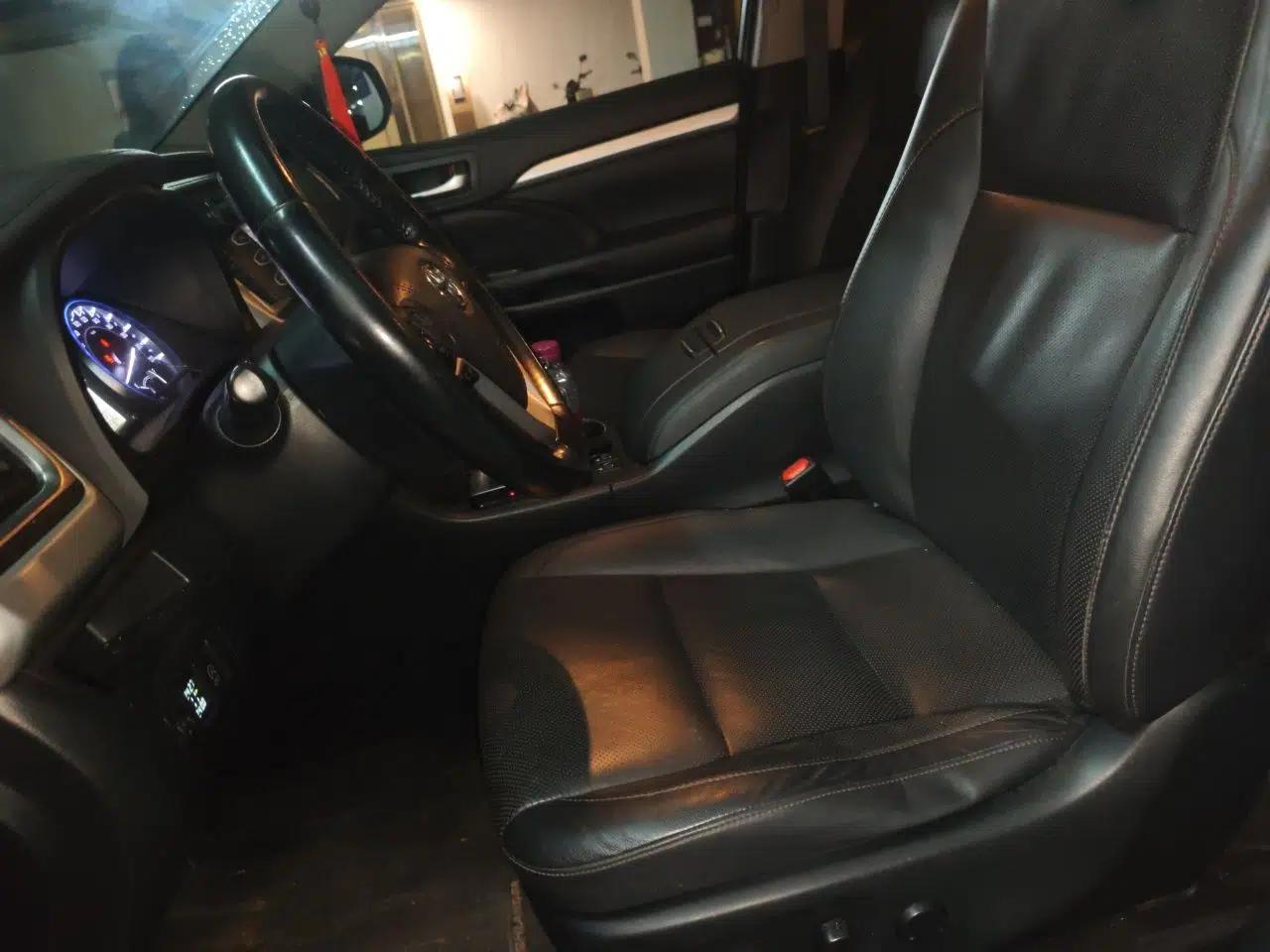 Toyota Highlander 2015 2.0T Two-Wheel Drive Luxury Edition 7 Seats — миниатюра 15