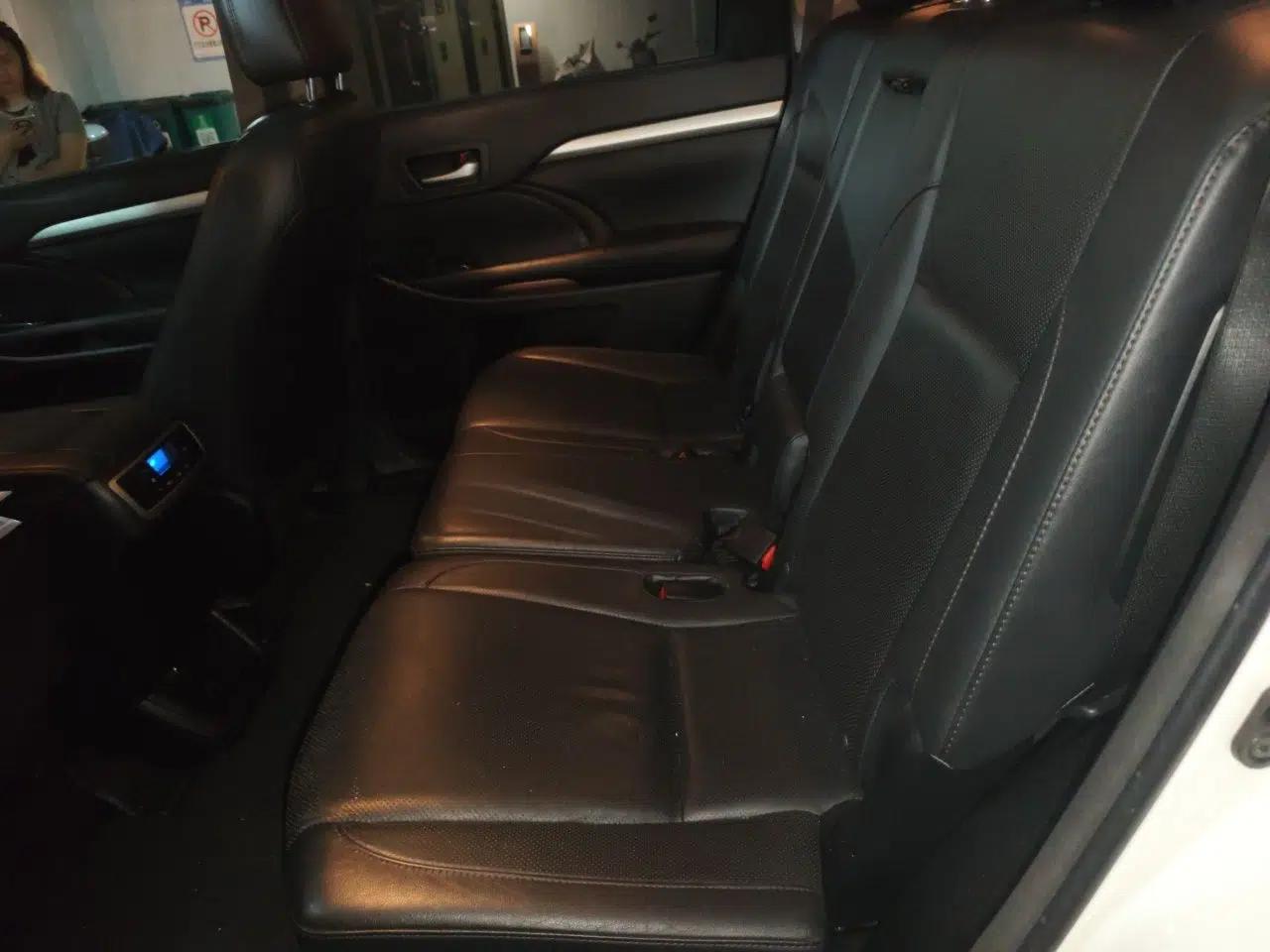 Toyota Highlander 2015 2.0T Two-Wheel Drive Luxury Edition 7 Seats — миниатюра 17
