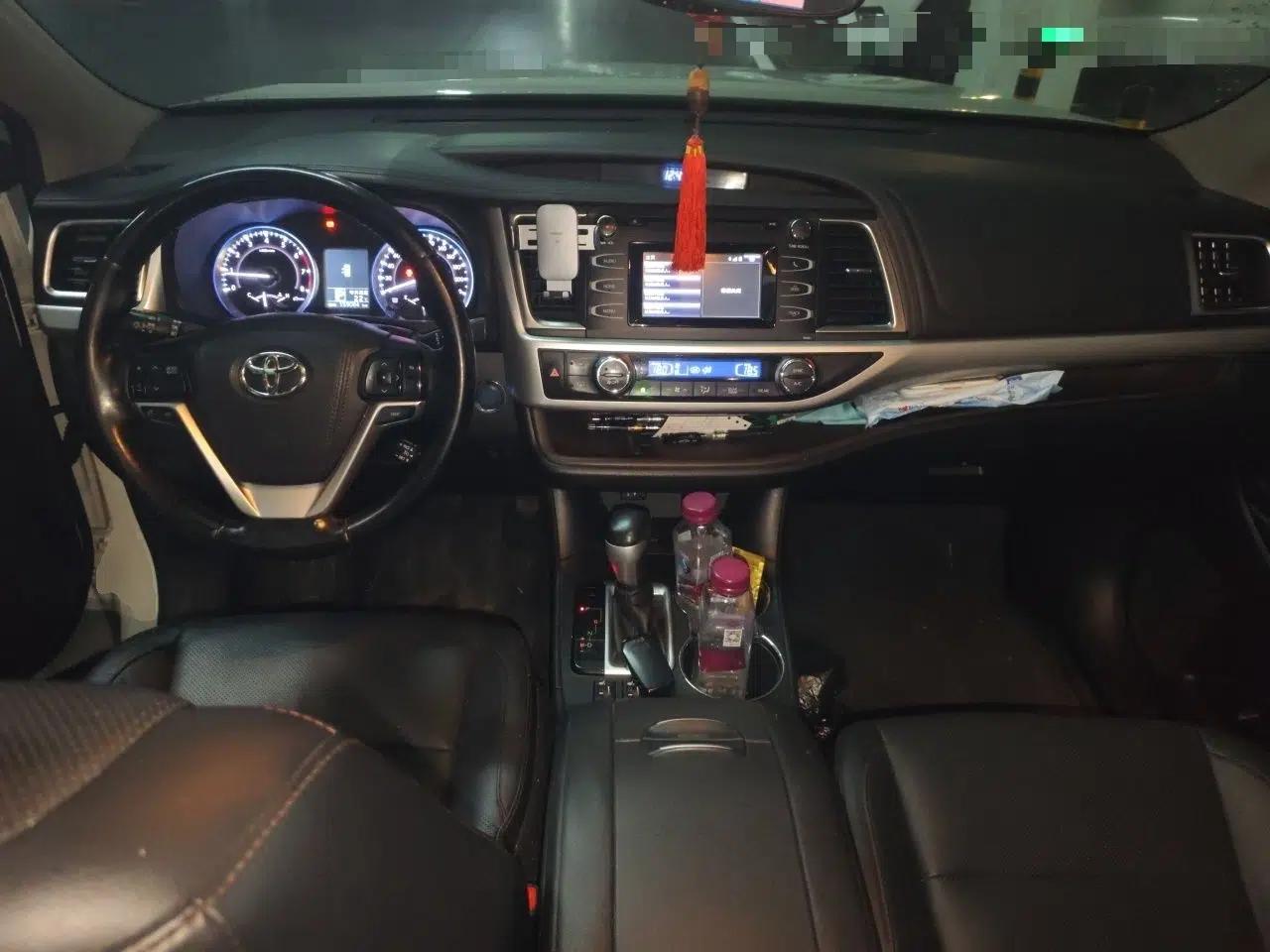 Toyota Highlander 2015 2.0T Two-Wheel Drive Luxury Edition 7 Seats — миниатюра 9
