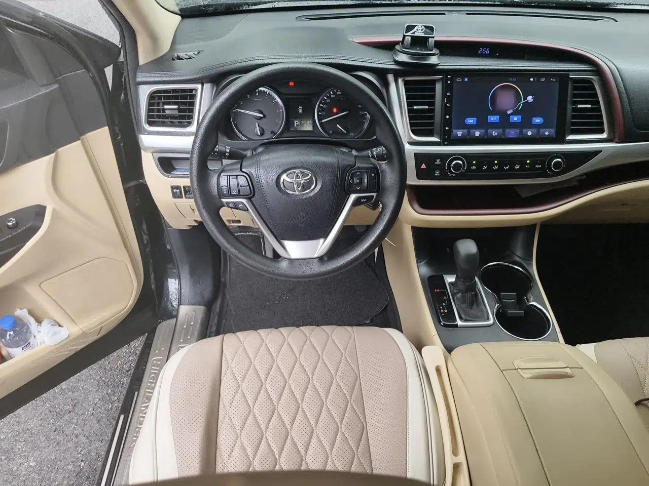 Toyota Highlander 2015 2.0T Four-Wheel Drive Elite Edition 7-Seater — миниатюра 10