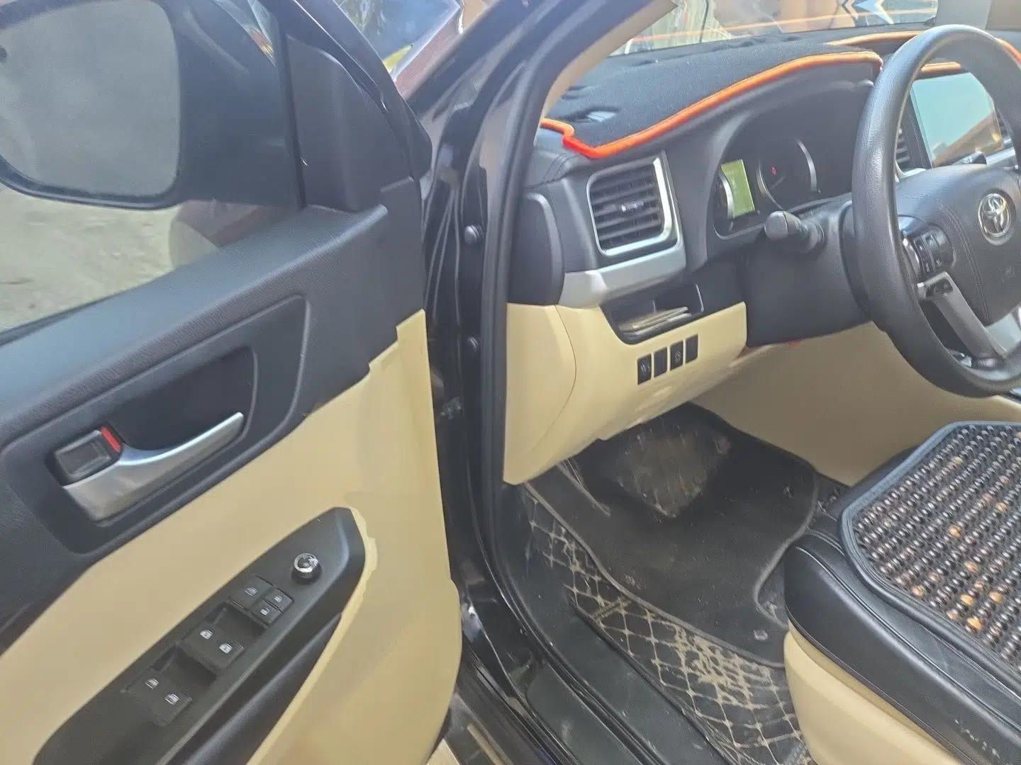 Toyota Highlander 2021 2.0T Two-Wheel Drive Elite Version 7-Seater — миниатюра 16